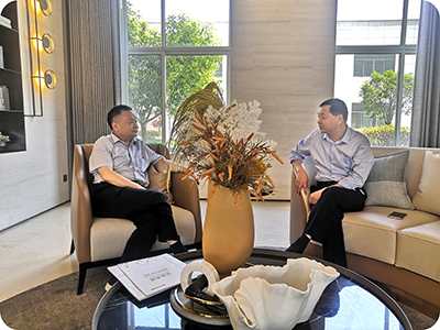 山東省鋼結(jié)構(gòu)行業(yè)協(xié)會(huì)會(huì)長(zhǎng)、山東建筑大學(xué)教授——周學(xué)軍會(huì)長(zhǎng)蒞臨寧大集團(tuán)調(diào)研指導(dǎo)